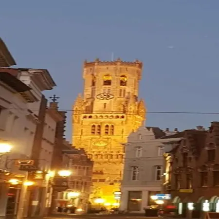 Town House With View Over The 3 Towers Of Σπίτι διακοπών Μπριζ